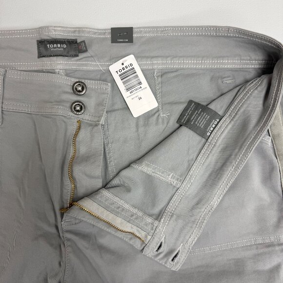 Torrid Womens Plus Size Stretch Gray Capri Pants Size 26 - Picture 4 of 8